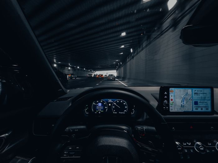 Detalj: čista armatura automobila