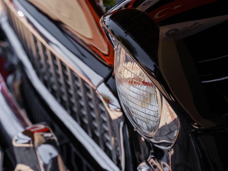 Lak automobila poslije poliranja, zrcalni sjaj